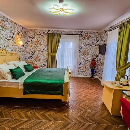 Portofino Boutique Урла