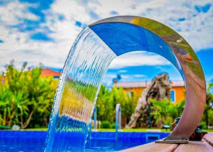 Portofino Boutique Отель Урла