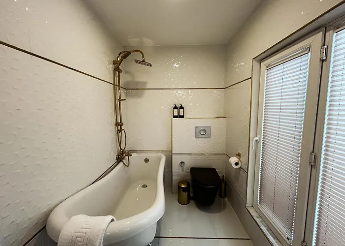 Portofino Boutique Отель Урла