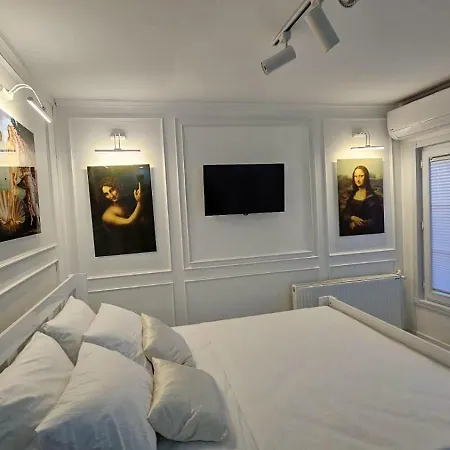 מלון Portofino Boutique אורלה